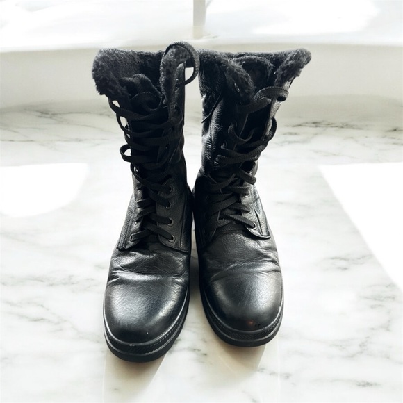 Black Fur-Lined unisex Boots - Picture 1 of 5